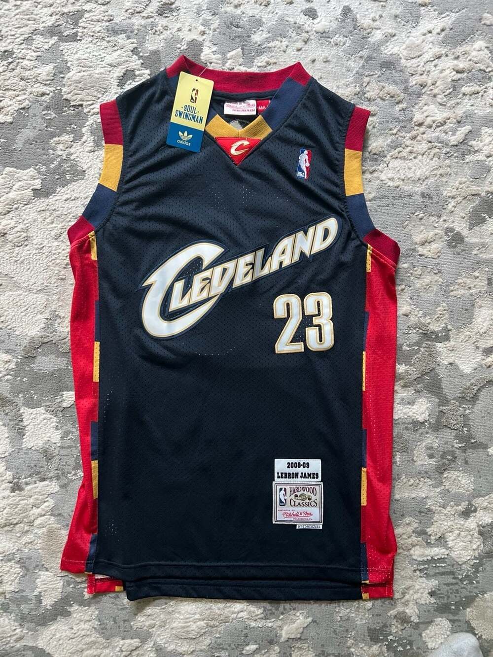 Mitchell & Ness LeBron James 2008-09 Cleveland Cavaliers Jersey